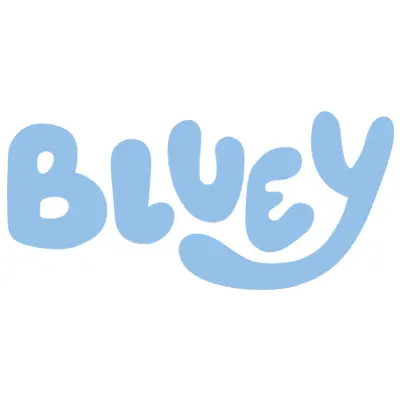 Hellblauer Text mit der Aufschrift „BLUEY“ in einer verspielten, abgerundeten Schriftart auf weißem Hintergrund.